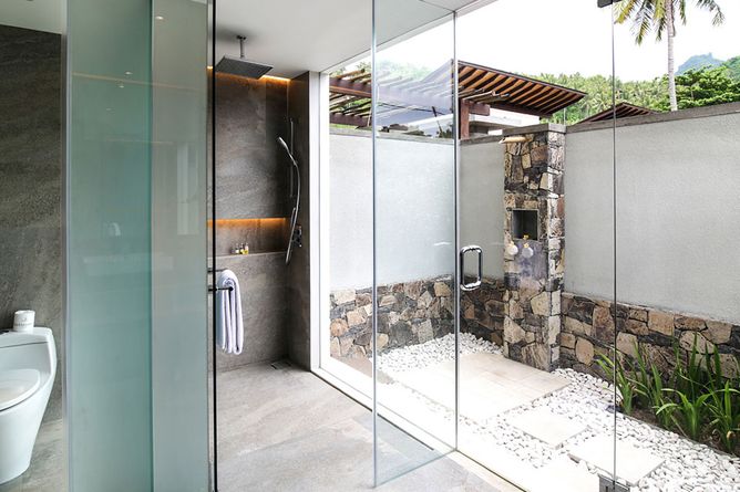 Bathroom of Ocean View Suite