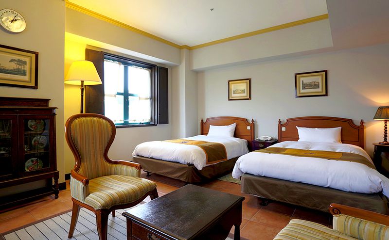 Deluxe Corner room