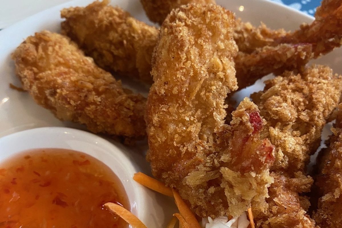 Crispy prawns in Thailand