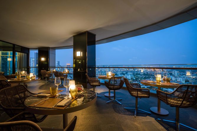 Sky lounge