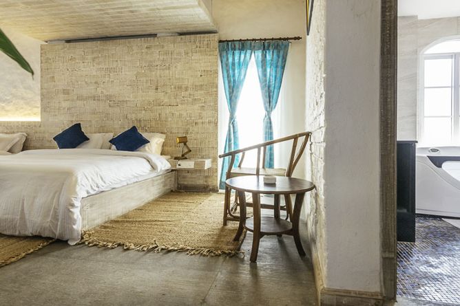 Honeymoon suite