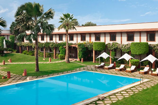 The Trident, Agra