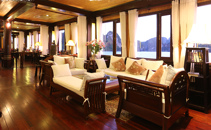 Jasmine lounge