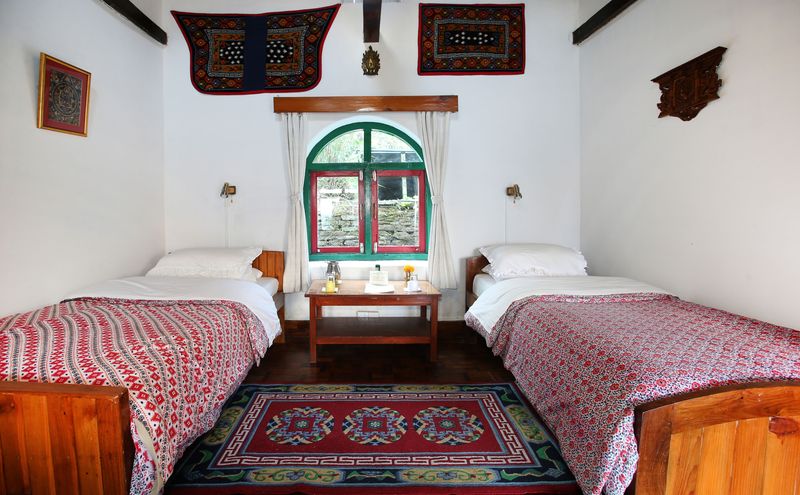 Gurung Lodge bedroom