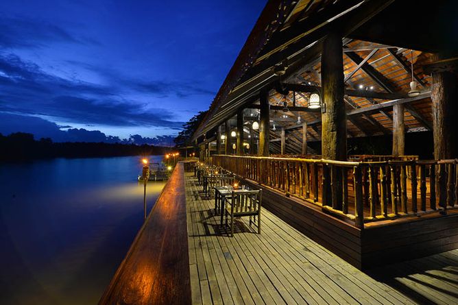 Riverside dining