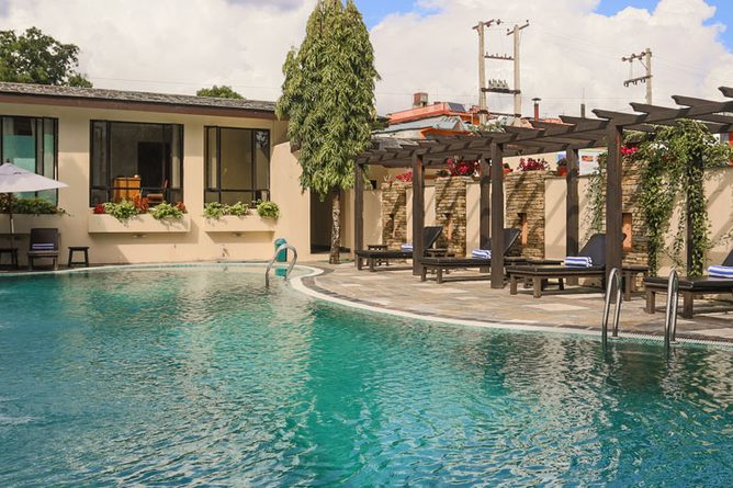 Outdoor pool and sun terrac