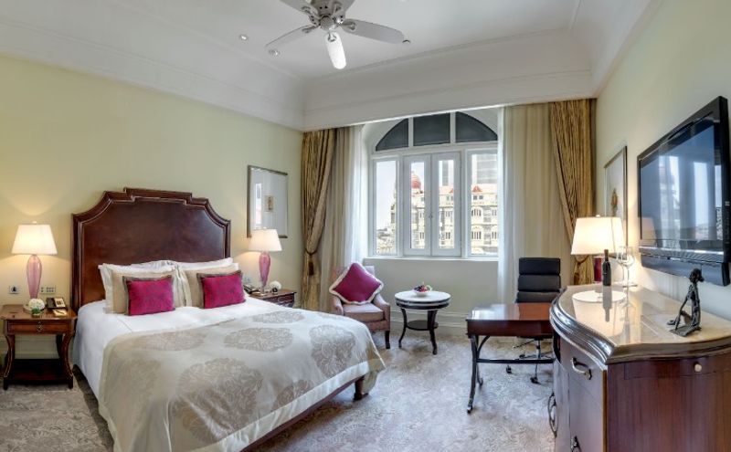 Luxury Grand room with city view