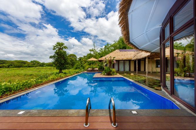Nikawewa Villa - the private pool