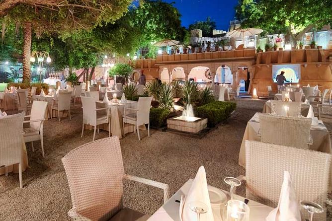Garden restaurant