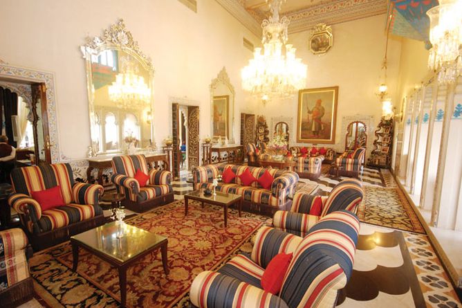 Paneera lounge bar