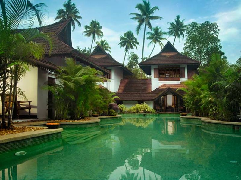 Villas with pool at Kumarakom Lake Resort