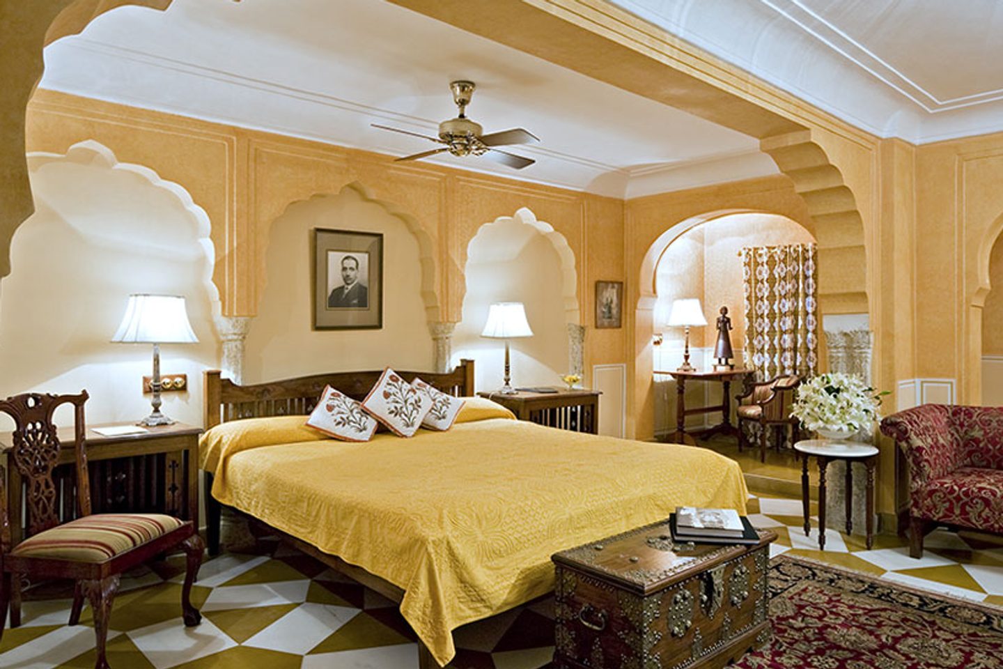 Saffron bedroom at Samode Haveli