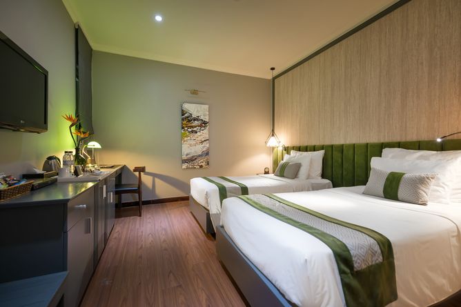 Family interconnecting room