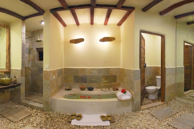 Ensuite with pebble flooring