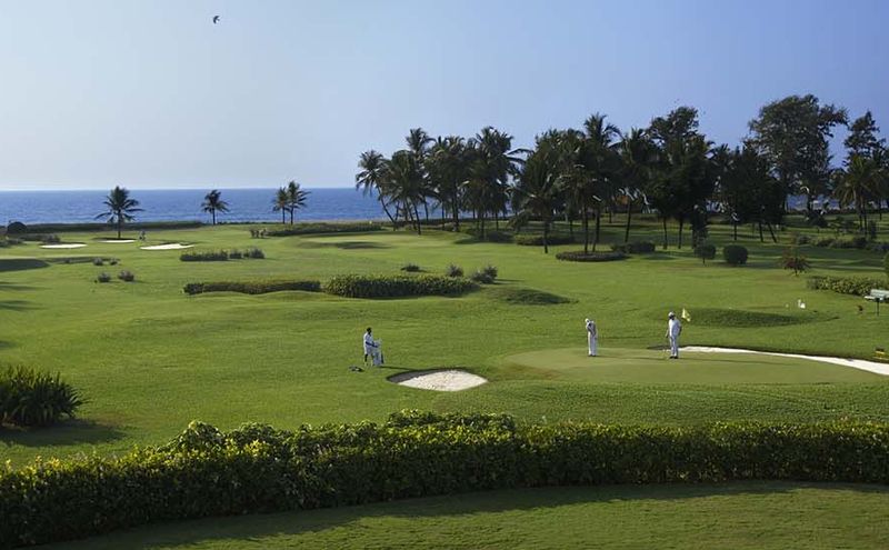 12-hole golf course