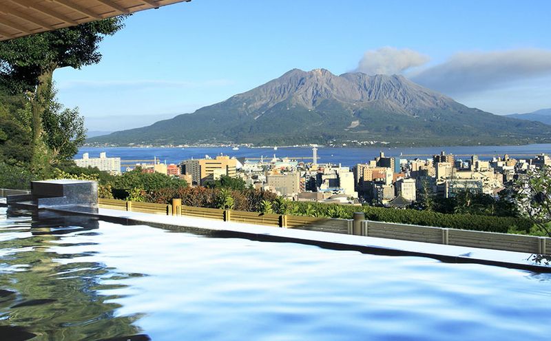 Outdoor onsen