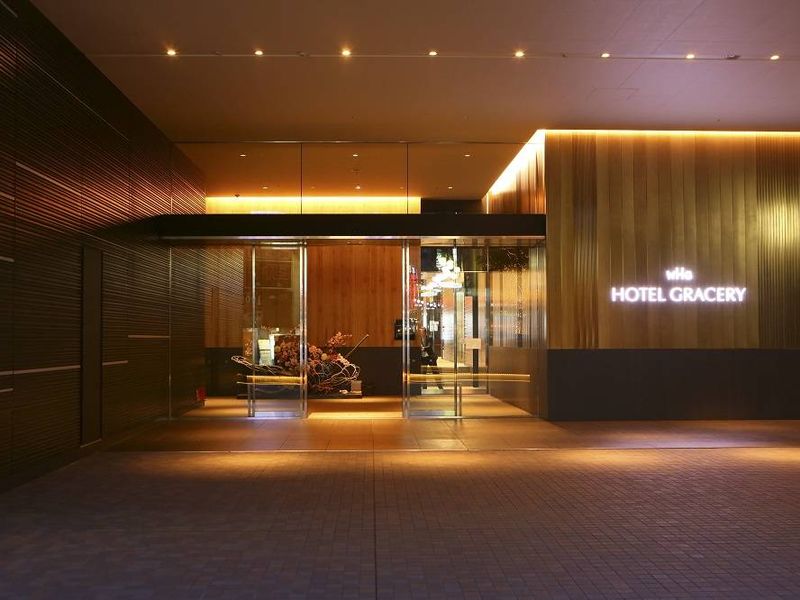 Entrance at Gracery Shinjuku