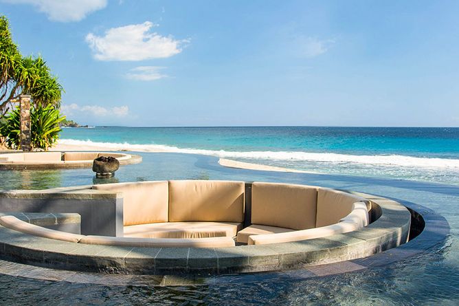 Sunken Lounge area