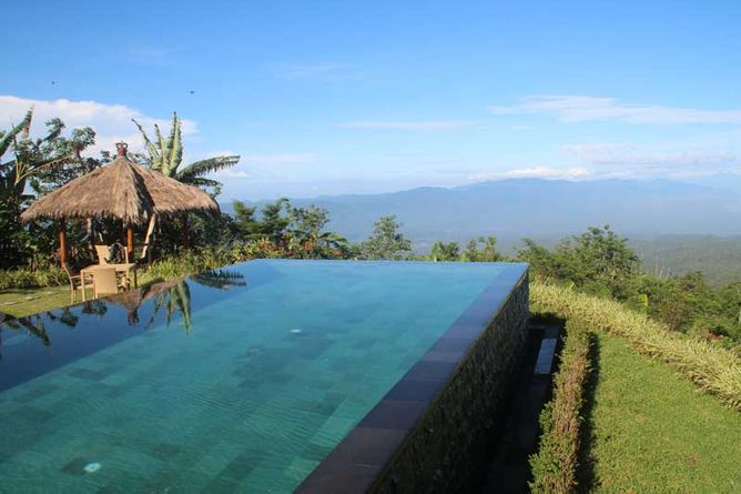 Infinity pool