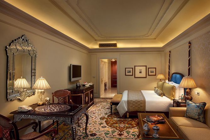 Royal Club room