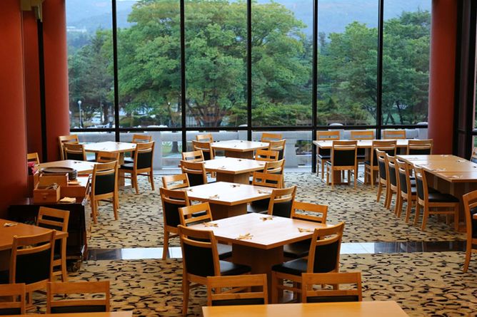 Daisy restaurant