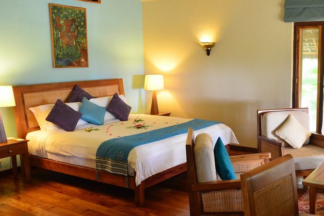 Cottage bedroom