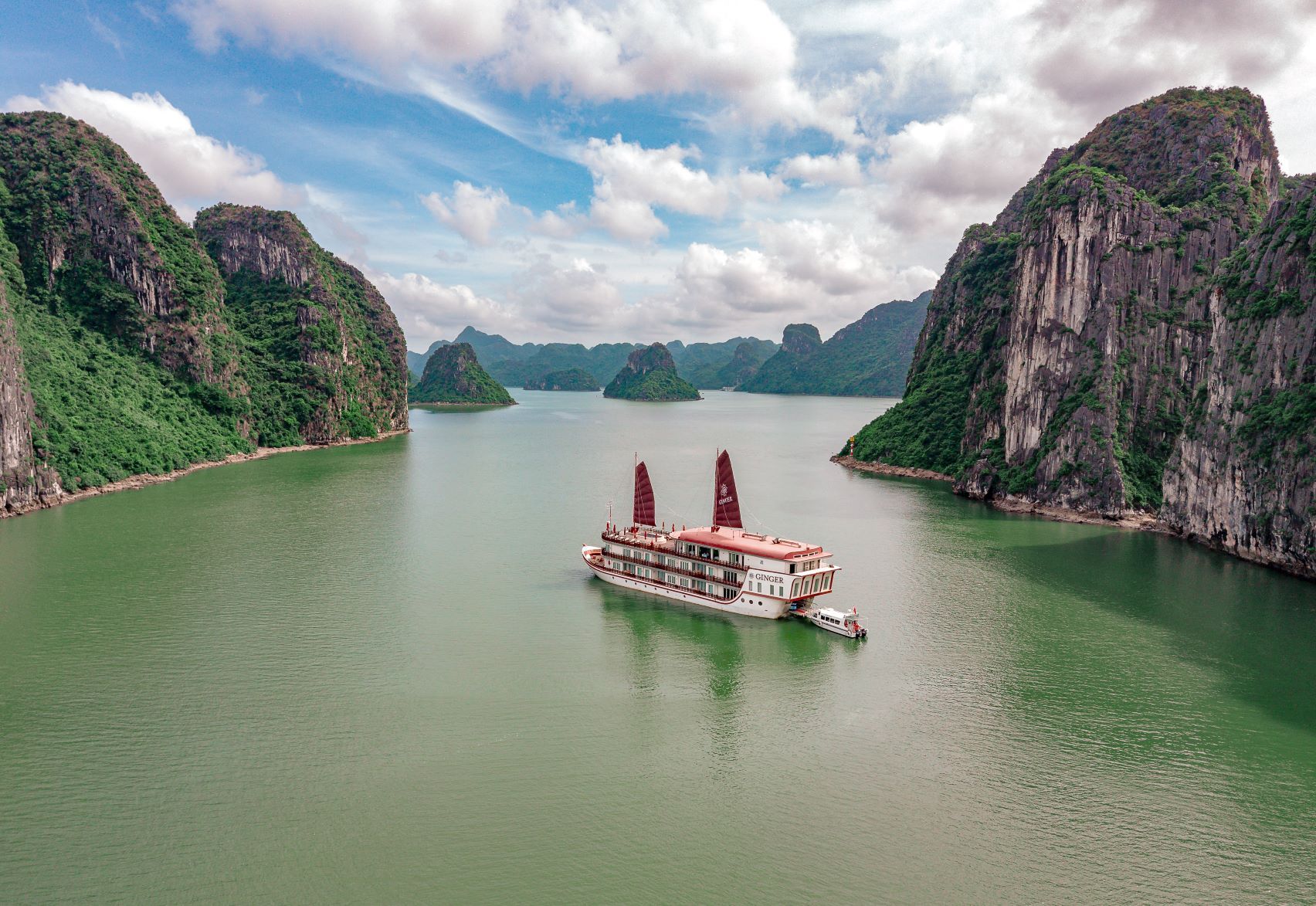 Heritage Line Ginger in Lan Ha Bay