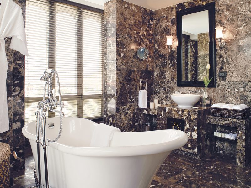 Free standing bath at Taj Tashi