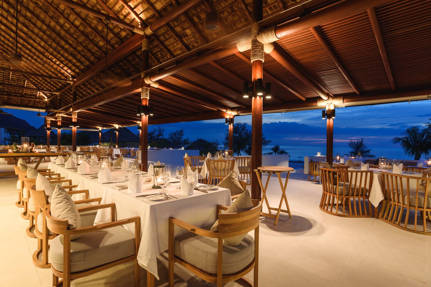Restaurant overlooking the sea at Royal Sands