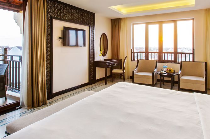 Deluxe City View Balcony room