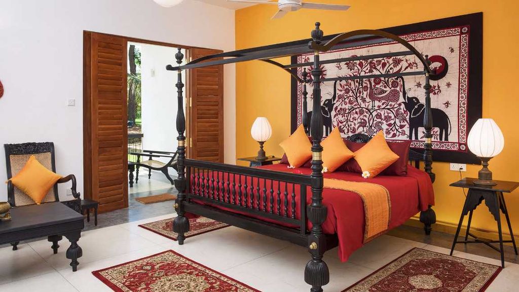 Notary's House deluxe bedroom