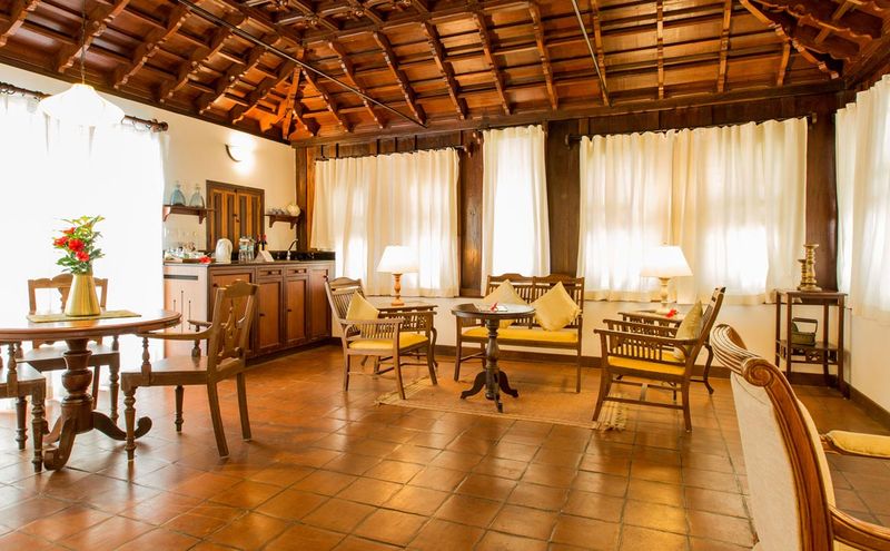Lakefront villa living space