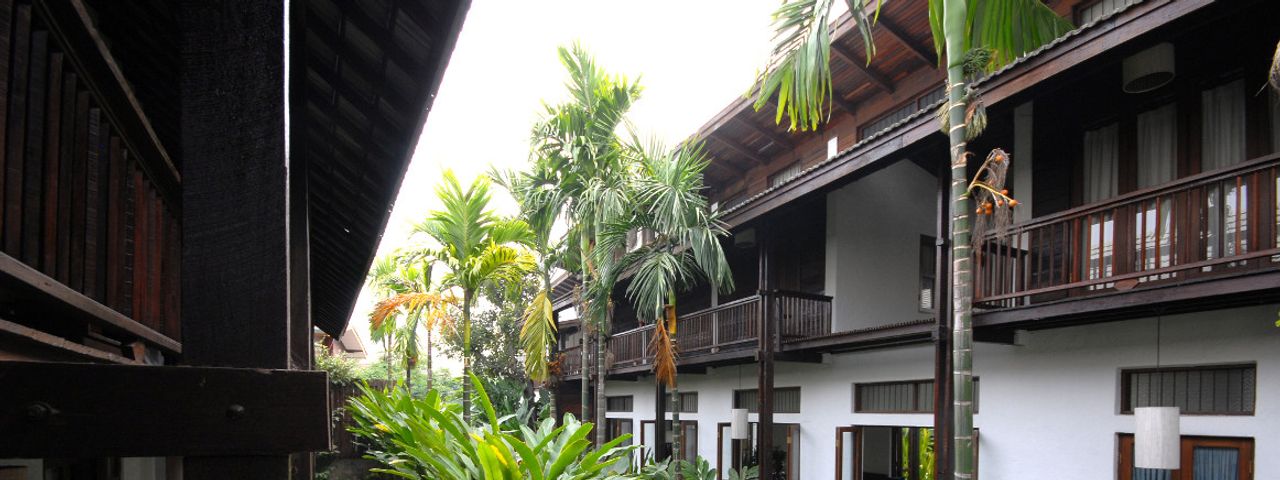 Banthai Village