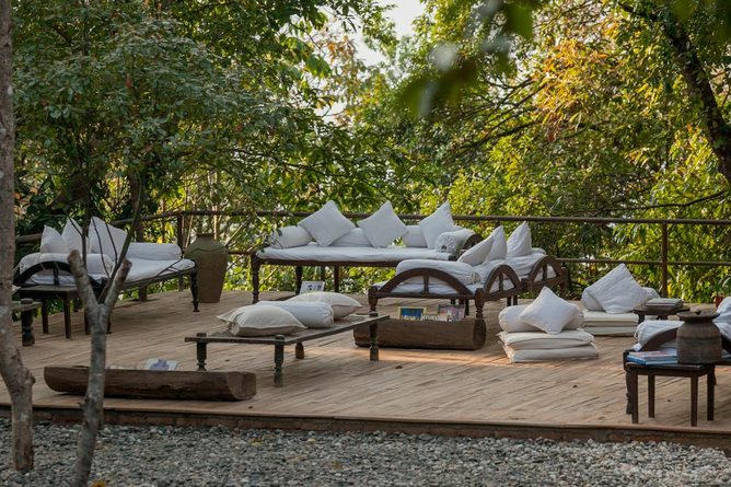 Secluded loungers