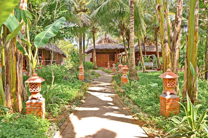 Coco Riverside Lodge