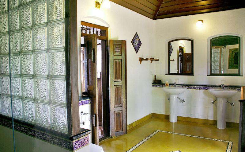 En-suite bathrooms