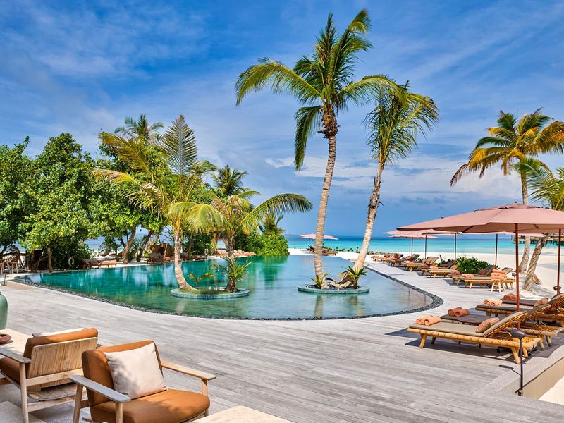 Pool at Joali Maldives