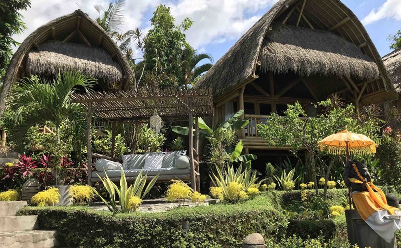 Lumbung style villas