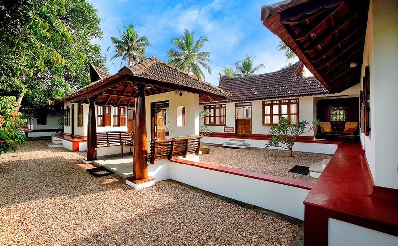 Main house & courtyard