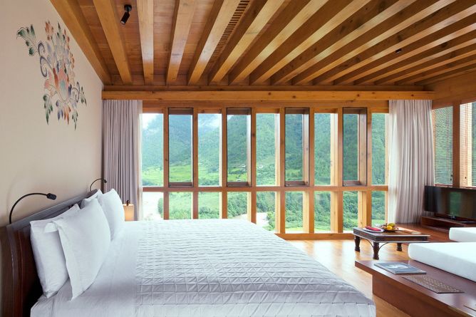 Valley view room