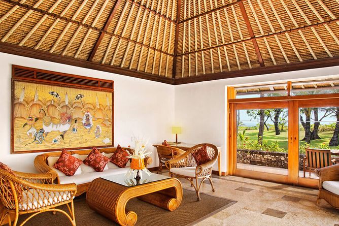 Spacious Royal Villa living room