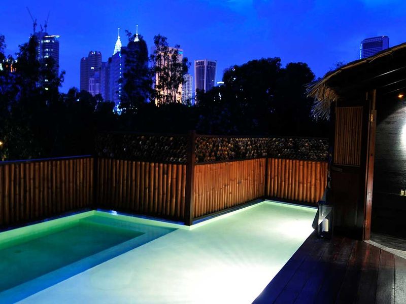 Loft room and views in Villa Samadhi