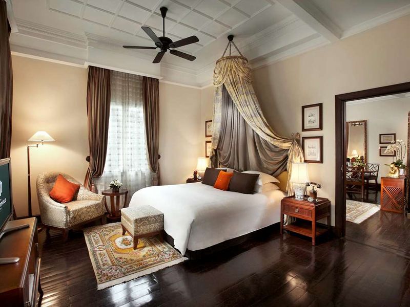 Canopy bed at Sofitel Legend Metropole Hanoi