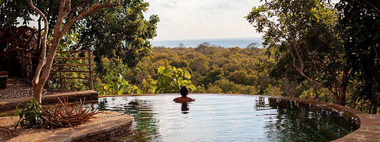 Utopia Surf & Yoga Eco Lodge