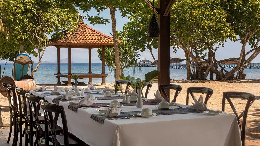 Dining on the beach at Plataran Komodo