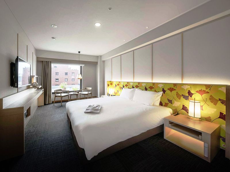 King-sized bed at Noku Kyoto