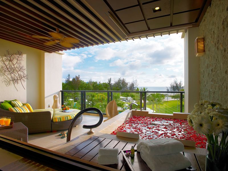 Ocean wing premier room balcony