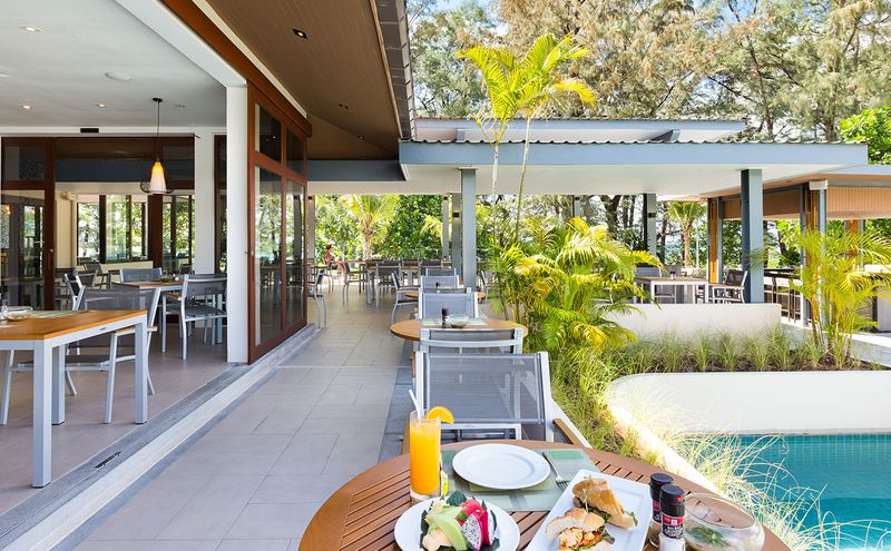 Al fresco dining