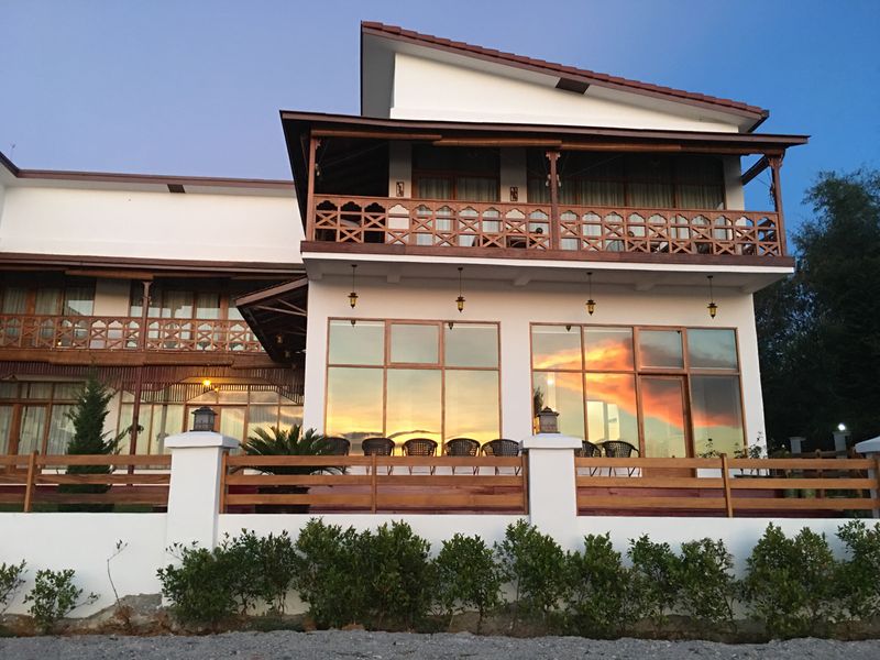 Loikaw Lodge