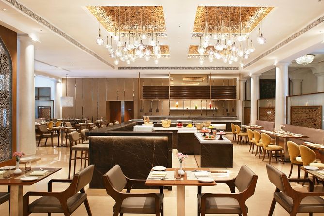 Breakfast buffet and all day dining
